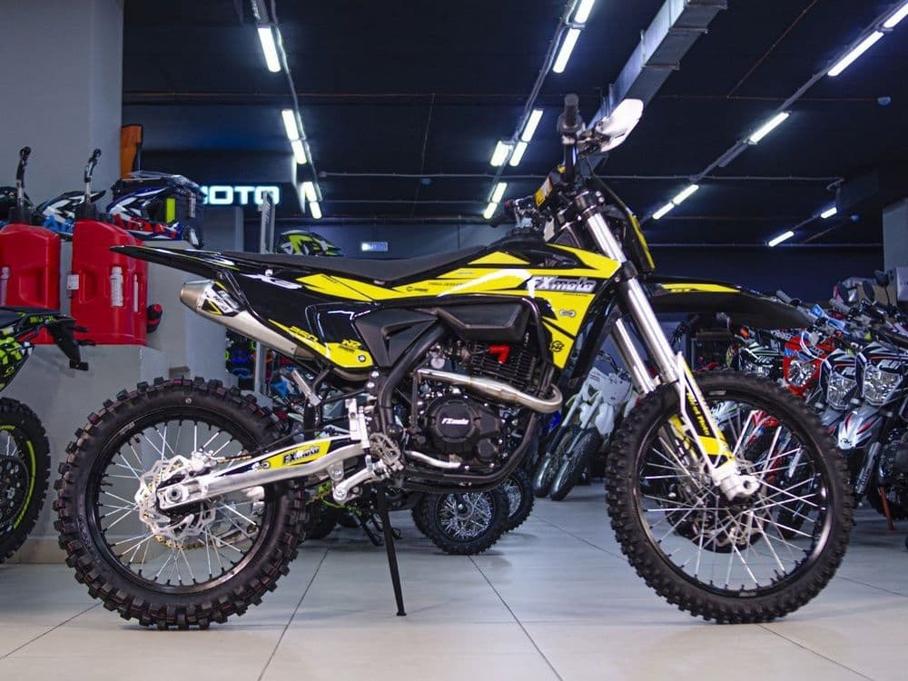 Мотоцикл кроссовый FXmoto X3 CB250