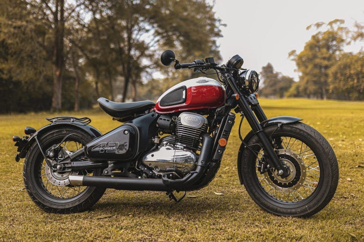 Мотоцикл Jawa Bobber 42