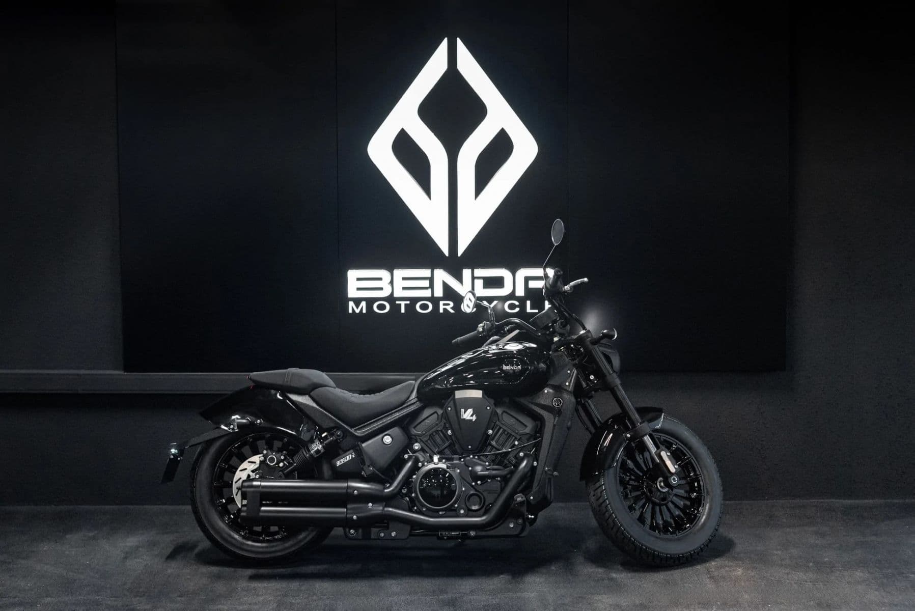 Мотоцикл Benda Dark Flag 500