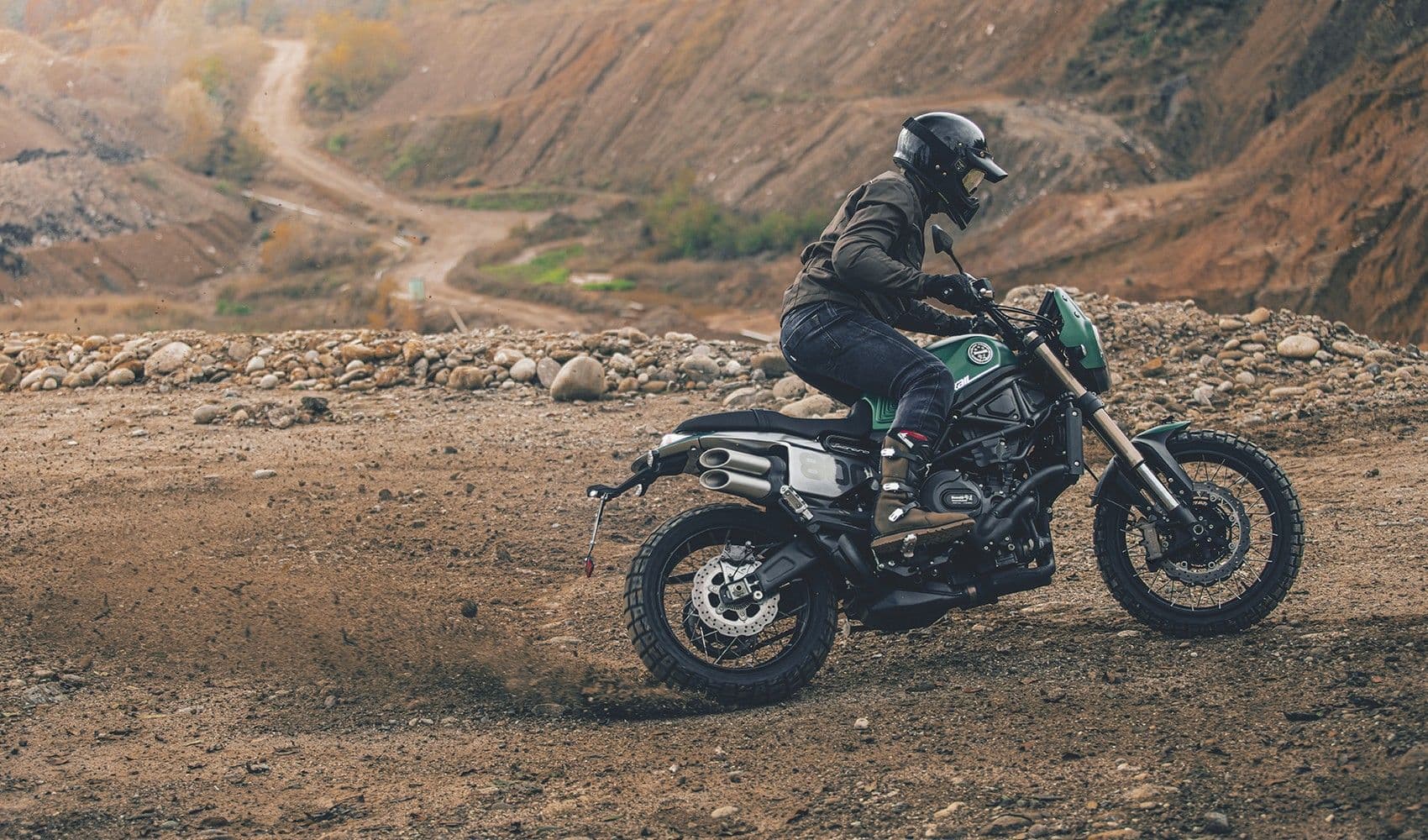 Мотоцикл Benelli Leoncino 800 Trail