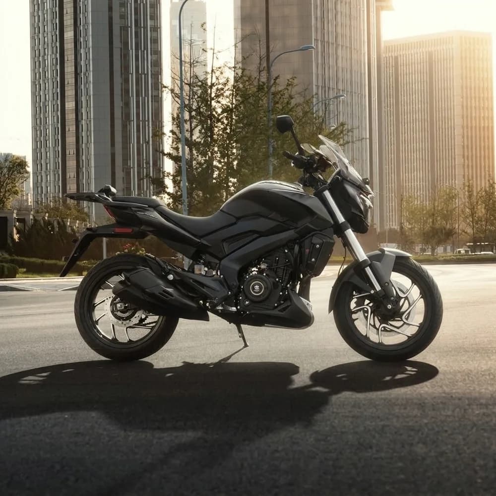 Мотоцикл Bajaj Dominar 400 Touring